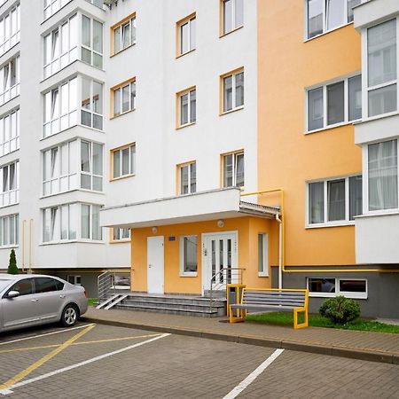 Квартира Для Вас! Вул. Голинського, 8! Apartamento Lviv Exterior foto