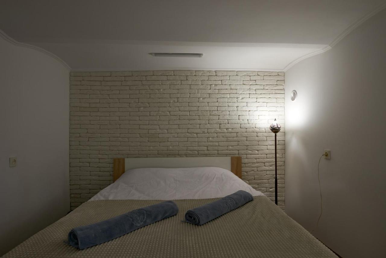 Квартира Для Вас! Вул. Голинського, 8! Apartamento Lviv Exterior foto