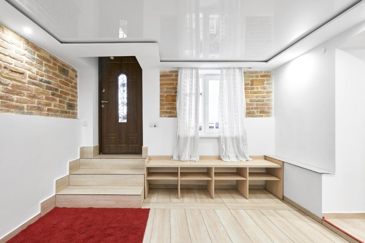 Квартира Для Вас! Вул. Голинського, 8! Apartamento Lviv Exterior foto