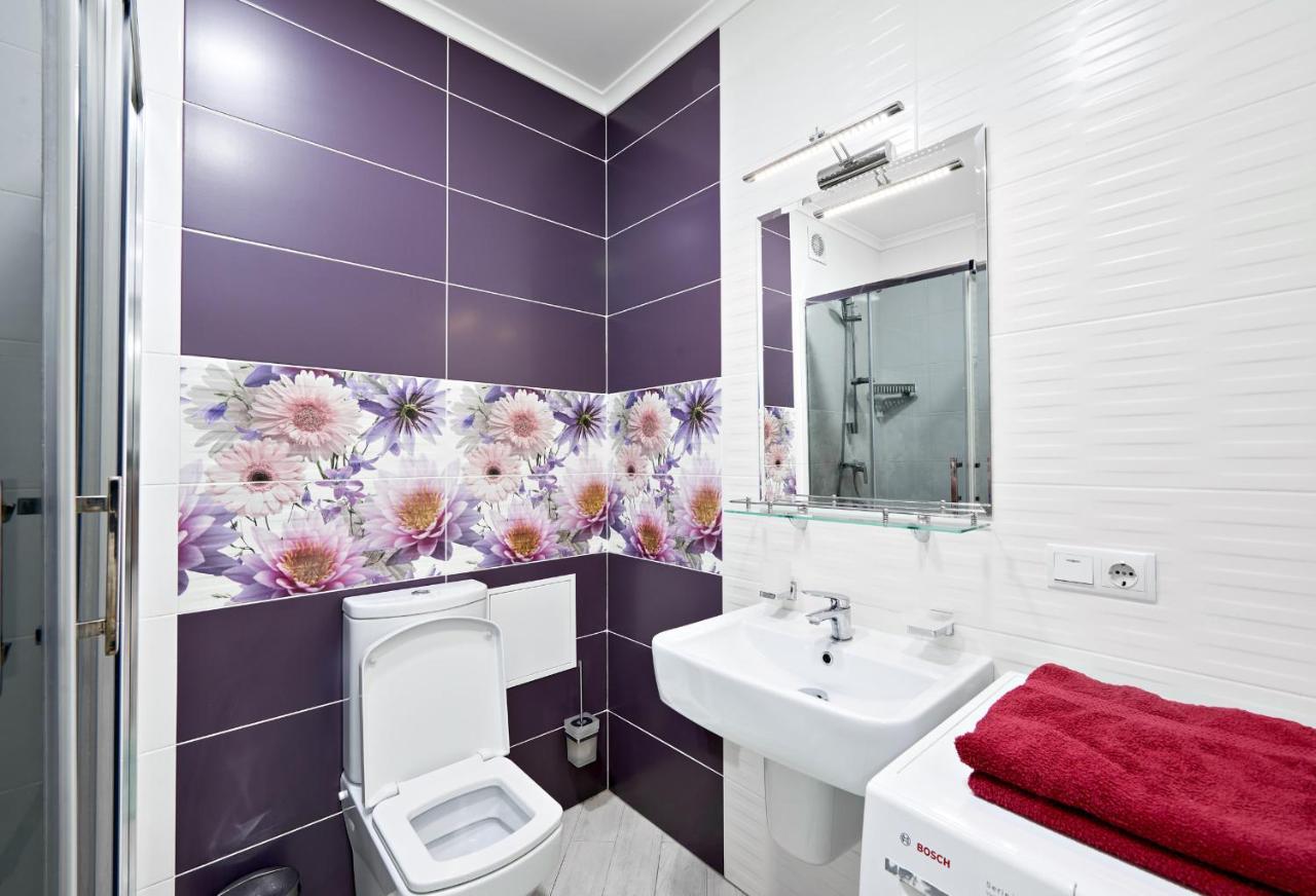 Квартира Для Вас! Вул. Голинського, 8! Apartamento Lviv Exterior foto