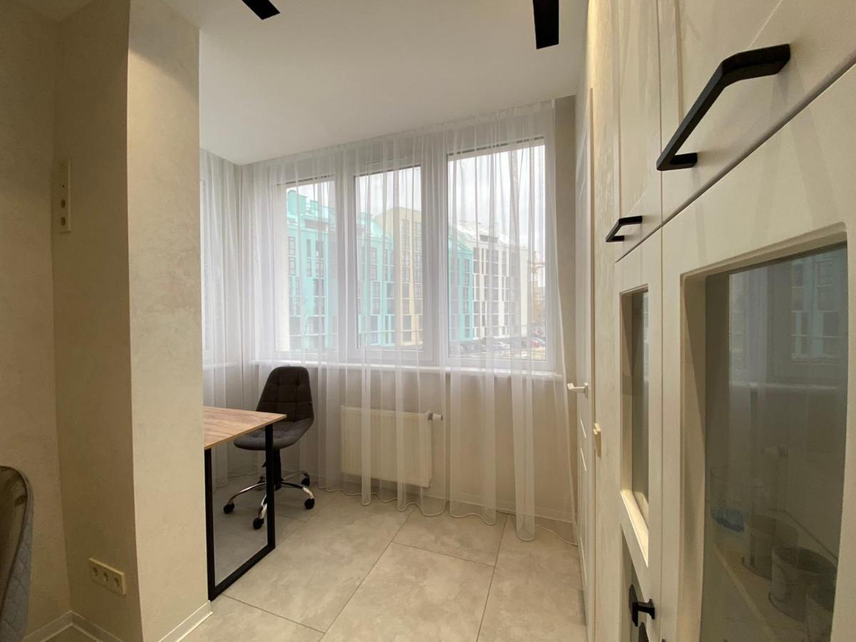 Квартира Для Вас! Вул. Голинського, 8! Apartamento Lviv Exterior foto