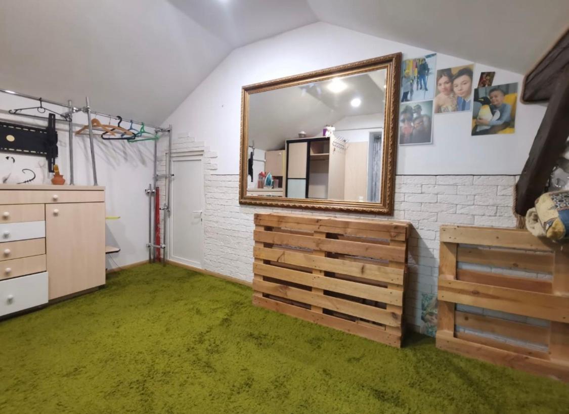Квартира Для Вас! Вул. Голинського, 8! Apartamento Lviv Exterior foto